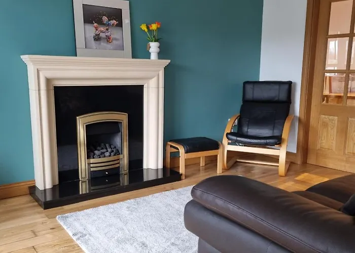 Sullatober House With Hot Tub And Games Room